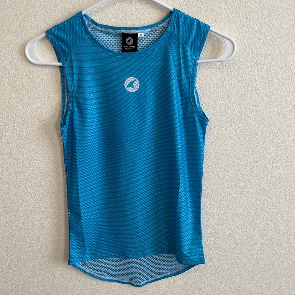 Women’s Pactimo sleeveless base layer cycling top, size Small